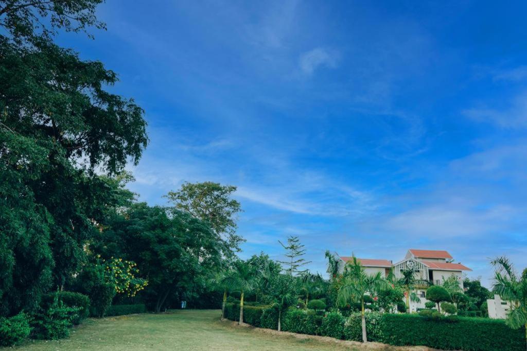 5 Senses Corbett Richness Luxuries Resort ! Destination Wedding & Corporate Events Рамнагар Экстерьер фото
